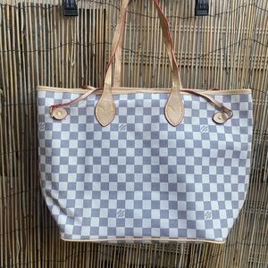 Checkered Gray and White Tote with Tan Trim